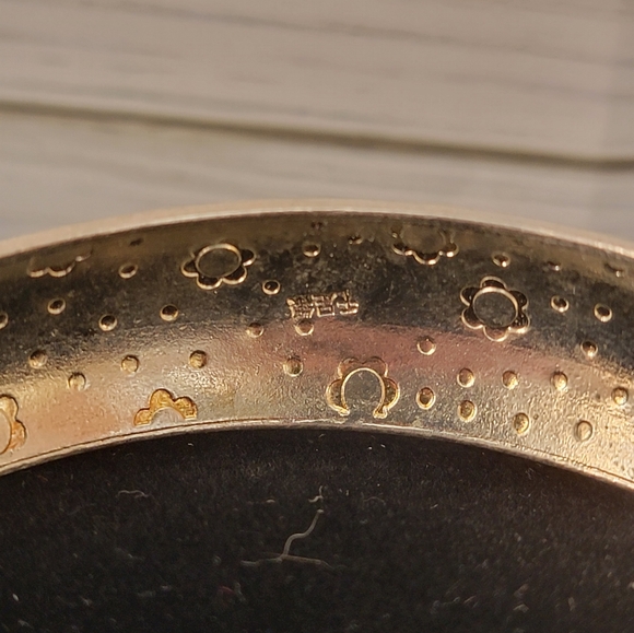 Silver-tone Floral Cuff Bracelet - Picture 4 of 4